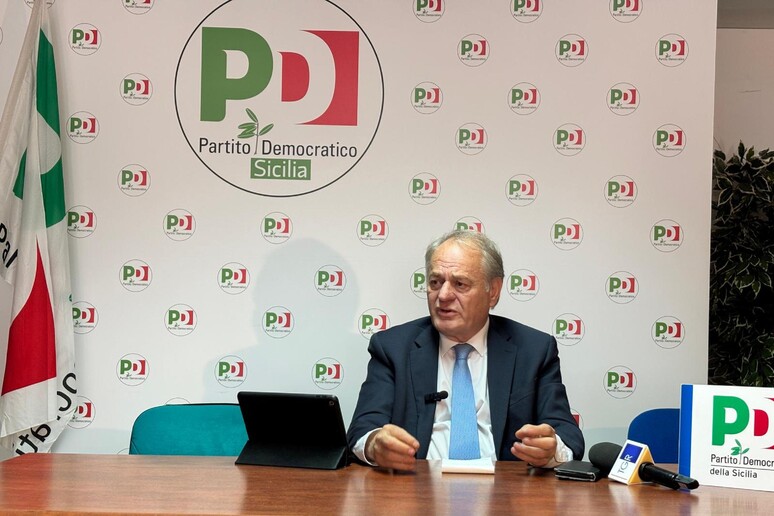 - RIPRODUZIONE RISERVATA