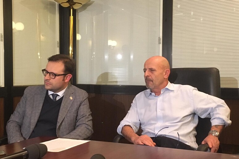 - RIPRODUZIONE RISERVATA