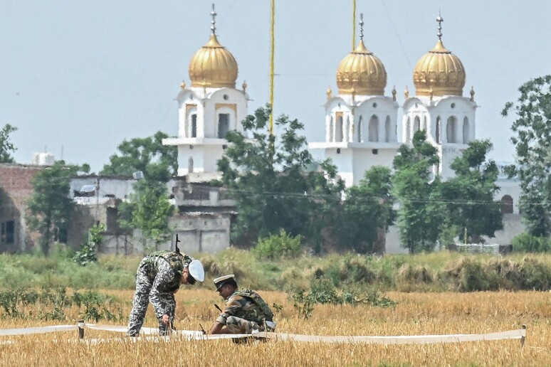 India, alta allerta negli stati al confine col Pakistan © ANSA/AFP