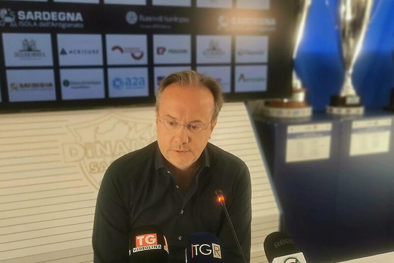 - RIPRODUZIONE RISERVATA