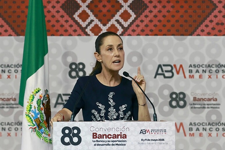 - RIPRODUZIONE RISERVATA