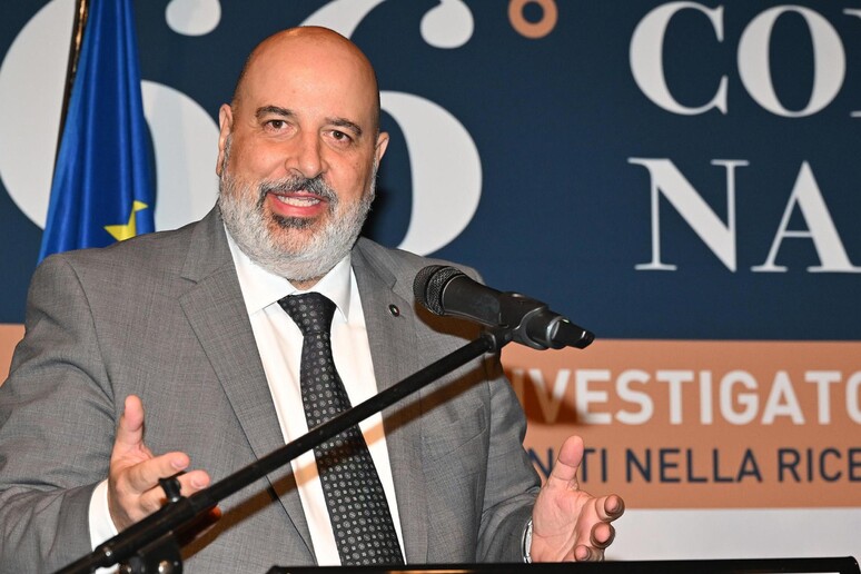 - RIPRODUZIONE RISERVATA