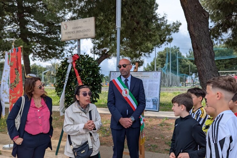 - RIPRODUZIONE RISERVATA
