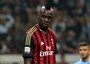 Balotelli si dispera dopo aver fallito il rigore