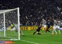 Juventus-Inter 2-0: al 2' st Vidal rimette in area, Pogba tocca in avanti, si inserisce Chiellini che spara a rete da pochi passi