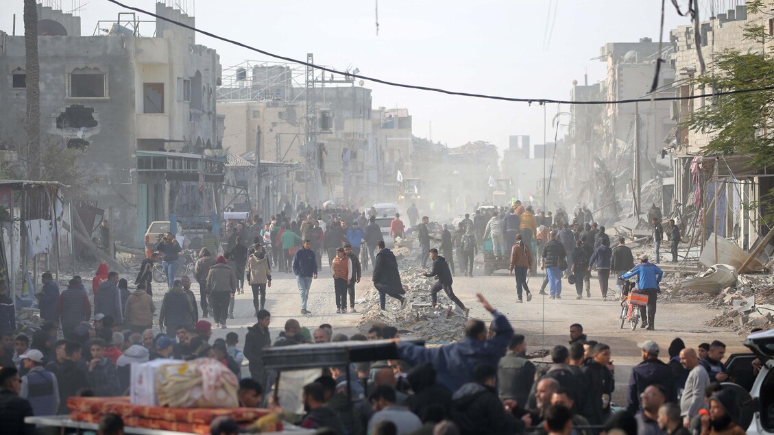 In vigore la tregua a Gaza, esplode la gioia della popolazione e arrivano gli aiuti