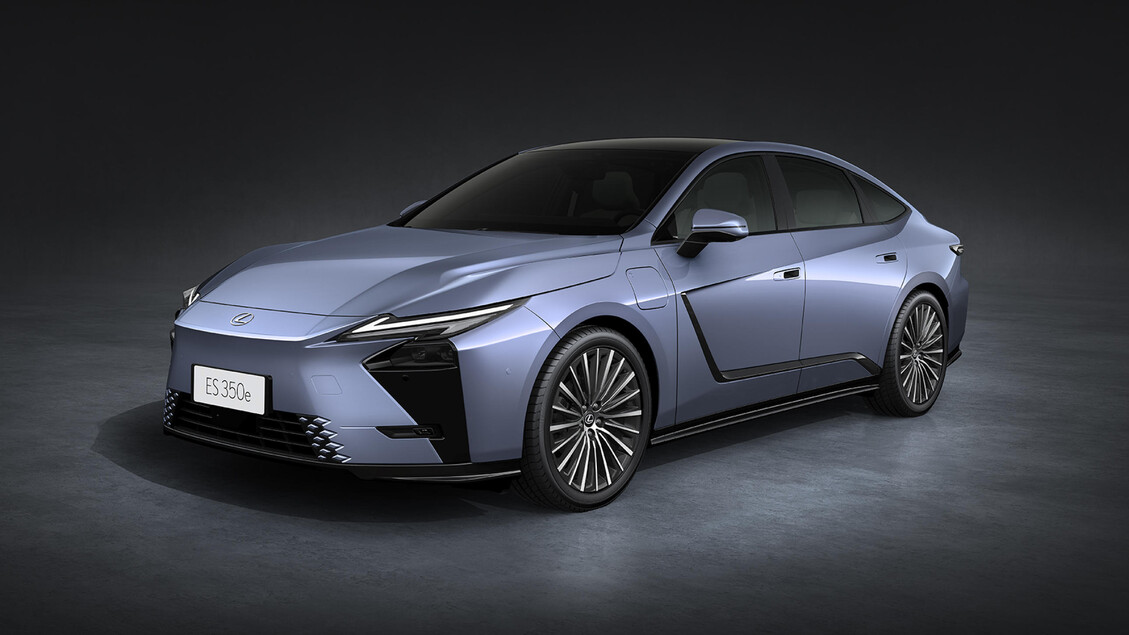 Nuova Lexus ES
