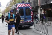 E' lunedi', Parigi torna alla normalità