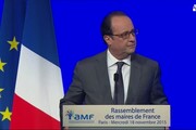 Hollande: siamo in guerra contro il terrorismo