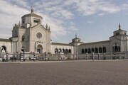 Mattarella depone corona di fiori sulla tomba di Manzoni a Milano