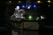 Motovedetta con 43 migranti dall'Albania arrivata a Bari