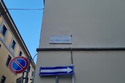 Milano, Papa Francesco e il dramma dei migranti nel murale di Palombo