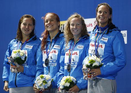 Pellegrini vola, staffetta 4x200 argento mondiale © AP