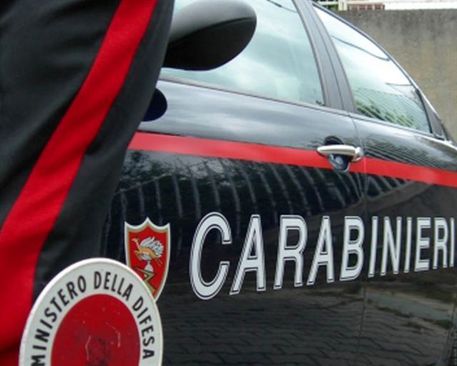 Auto carabinieri in una foto di archivio © ANSA