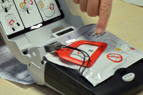 Defibrillatori, il 70% è inutilizzabile la sera e nel weekend