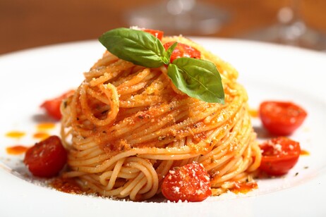 Pasta: nido spaghetti al pomodoro