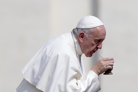 Il Papa dello street food, dal mate alla pizza