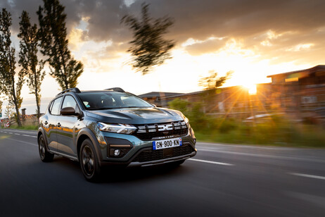 Dacia Sandero Stepway Extreme è un inno alla funzionalità