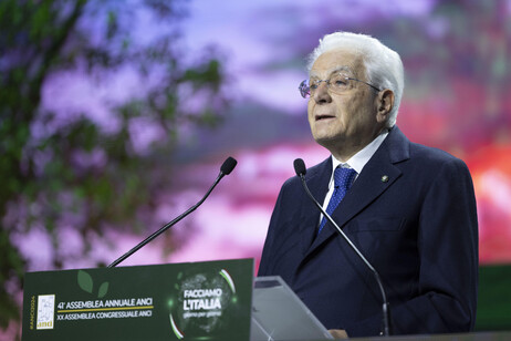 Mattarella alla cerimonia inaugurale dell'assemblea dell'Anci