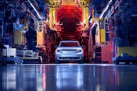 Ford: scossa al mercato con l'elettrificazione progressiva