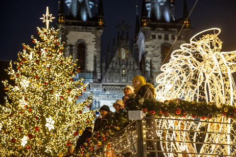 Prague prepares for Christmas at Old Town Square