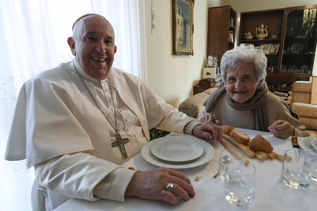 Papa Francesco con la cugina Carla Rabezzana