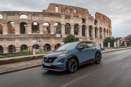 Nissan Ariya Nismo, il crossover a batteria diventa sportivo