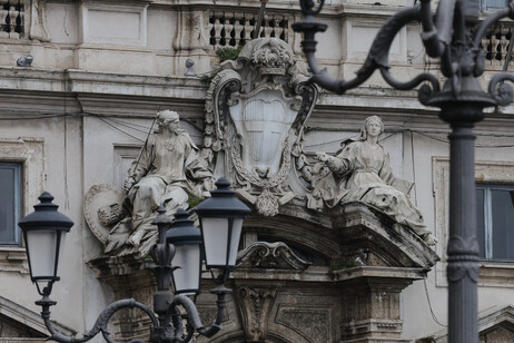 Single woman appeals to top court in fight for ART
