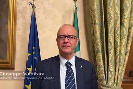 Sport e scuola, Valditara: "900 milioni di euro per nuove palestre e ristrutturazioni"