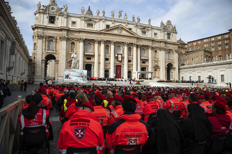 Cardinal Michael Czerny celebrates Holy Mass, Jubilee of the World of Volunteering