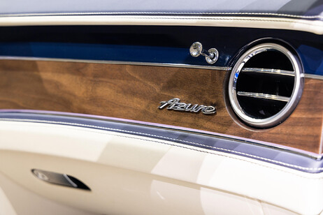 Nuove Bentley Continental GT e Flying Spur versione Azure