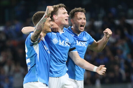 Calcio: Napoli-Torino 2-0