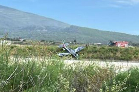 ++ Incidente Frecce tricolori a Pantelleria, pilota ferito ++