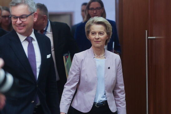 Von der Leyen alle Barbados: "Tempi incerti, rafforziamo i legami"