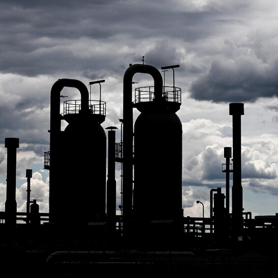 L'Unione europea accelera, stop al gas russo già da fine anno