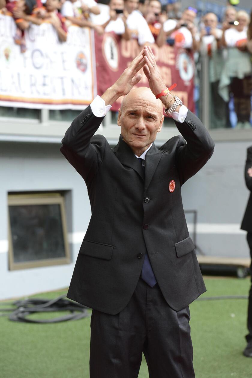 CALCIO: 'HALL OF FAME ', ROMA PREMIA SUOI PRIMI 11  'IMMORTALI ' - RIPRODUZIONE RISERVATA