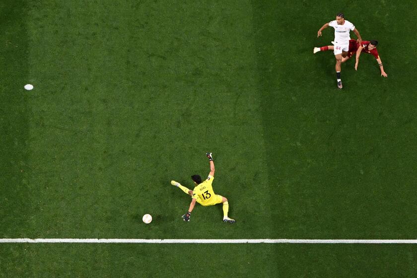 FBL-EUR-C3-FINAL-SEVILLA-ROMA © ANSA/AFP