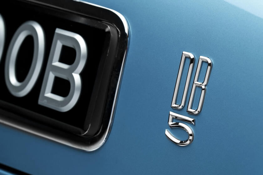 Aston Martin DB5 - RIPRODUZIONE RISERVATA