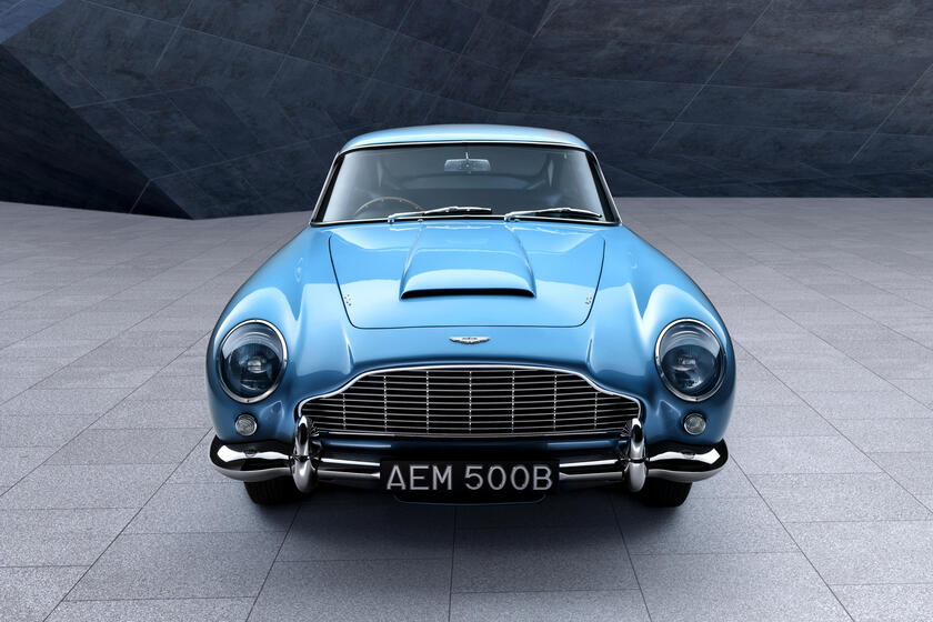 Aston Martin DB5 - RIPRODUZIONE RISERVATA