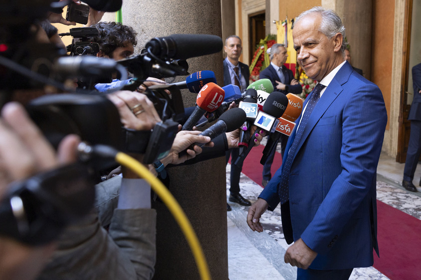 APERTA ANCHE OGGI LA CAMERA ARDENTE DI NAPOLITANO AL SENATO - RIPRODUZIONE RISERVATA