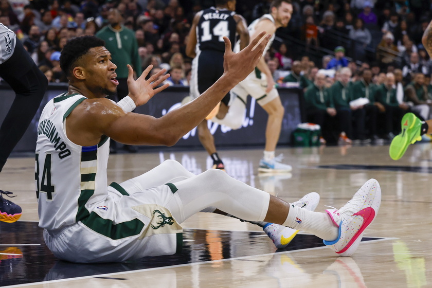 NBA - Milwaukee Bucks at San Antonio Spurs - RIPRODUZIONE RISERVATA