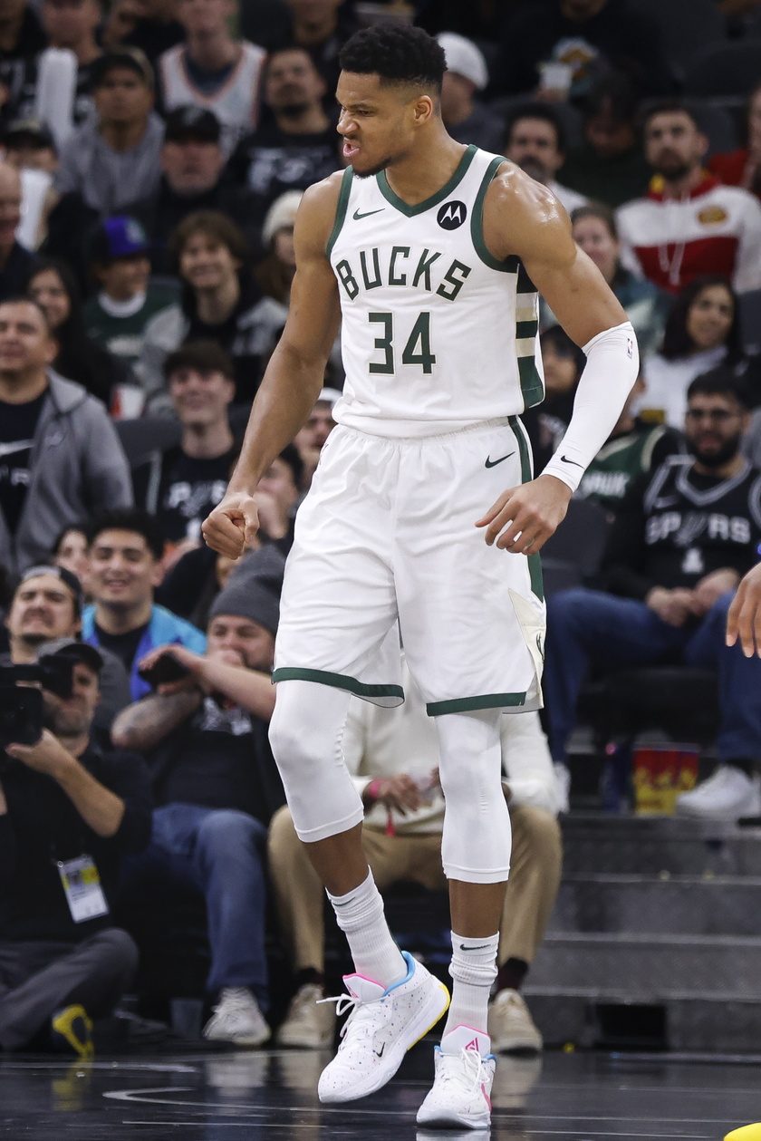 NBA - Milwaukee Bucks at San Antonio Spurs - RIPRODUZIONE RISERVATA