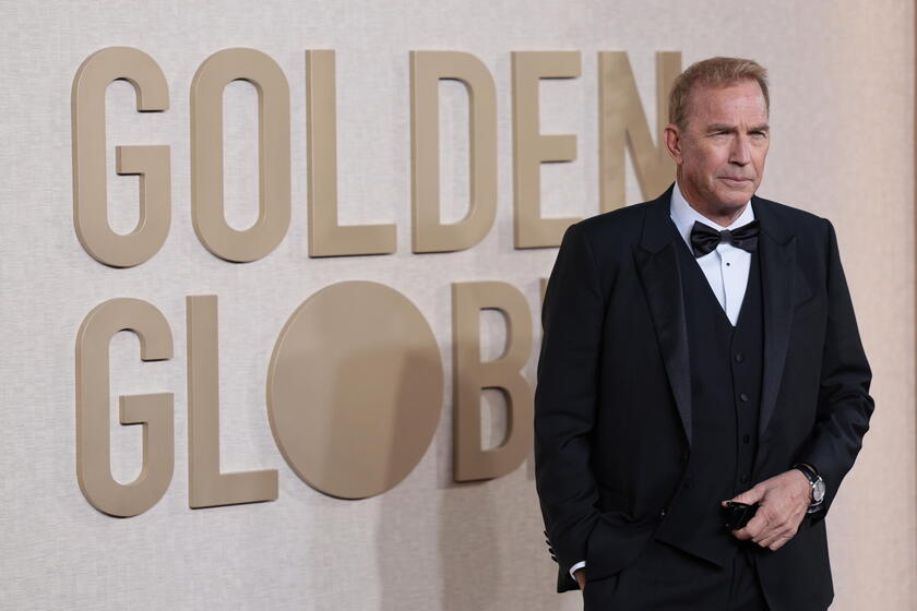 81st Golden Globe Awards - Arrivals