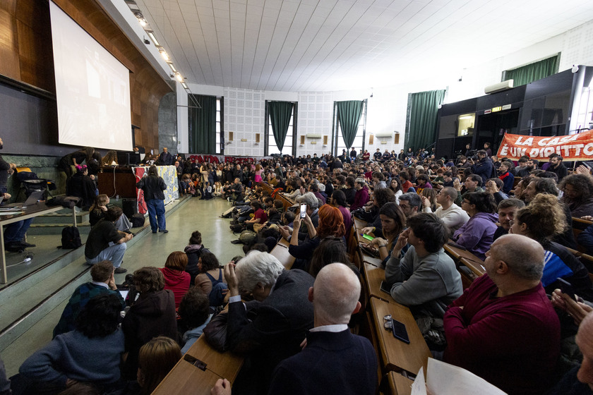 Centinaia in assemblea alla Sapienza per dire no a ddl sicurezza