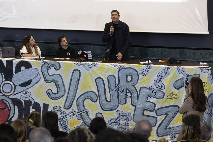 Centinaia in assemblea alla Sapienza per dire no a ddl sicurezza