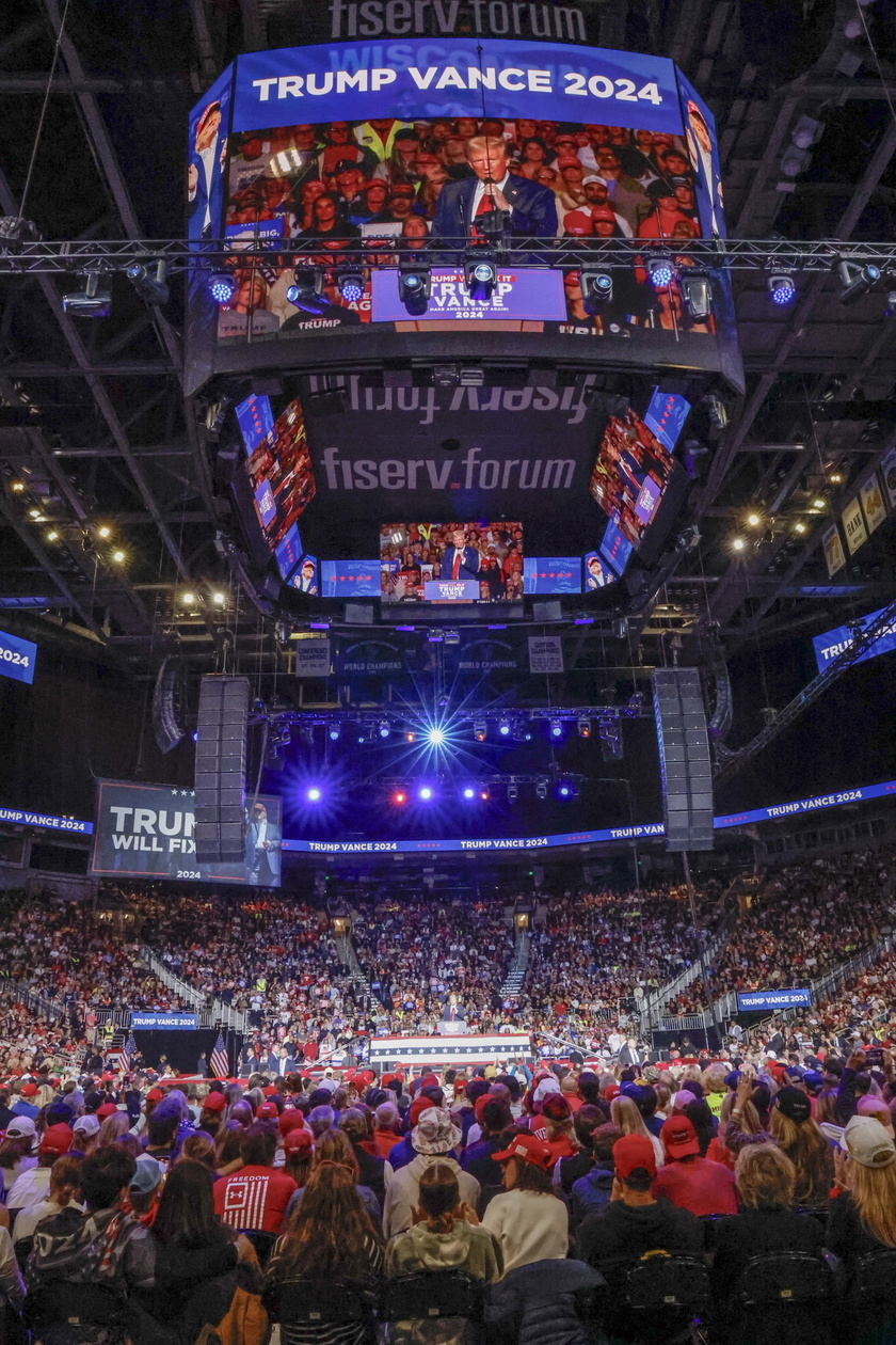 Donald Trump Campaigns in Milwaukee, Wisconsin 