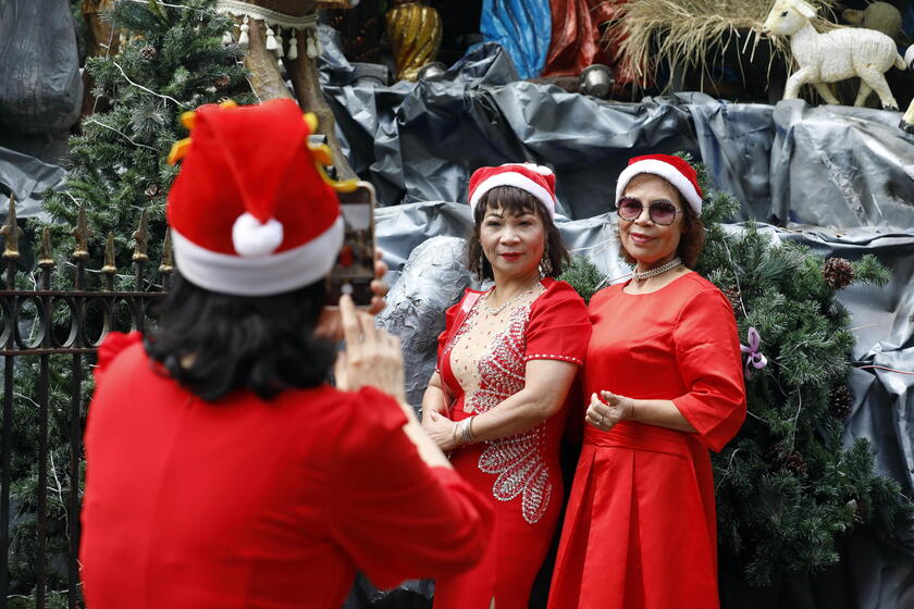 Le celebrazioni di Natale ad Hanoi, in Vietnam