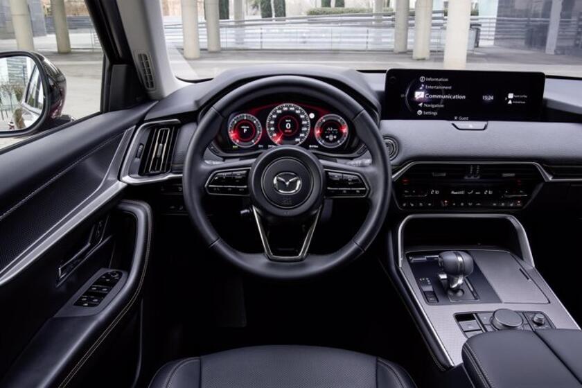 Nuova Mazda CX-60 - RIPRODUZIONE RISERVATA