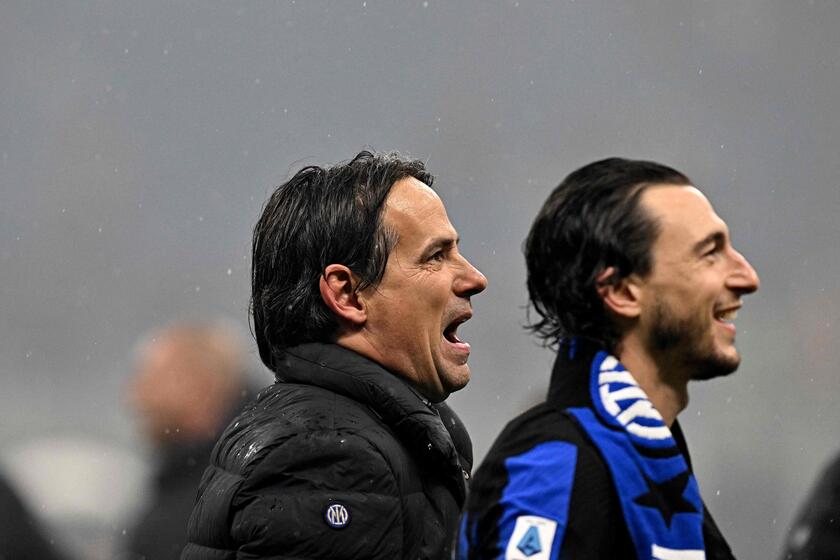 2-1 al Milan, scudetto e seconda stella per l'Inter