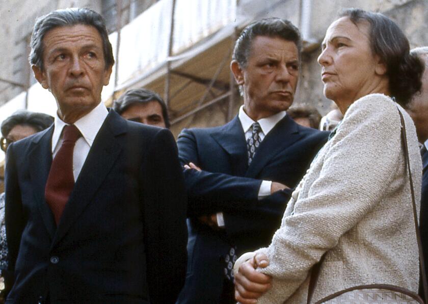 Enrico Berlinguer e Nilde Iotti insieme ad alcune personalità politiche italiane ed estere